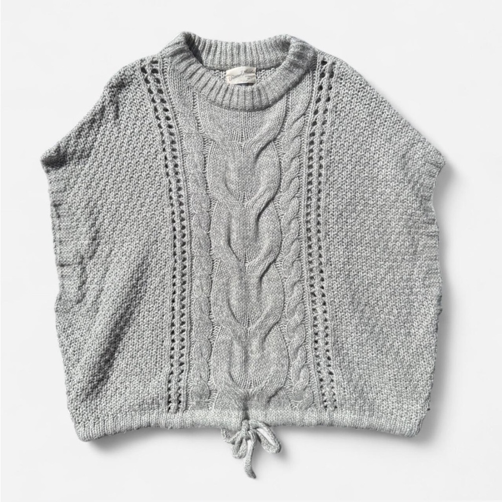 Universal Thread Light Gray Cable Knit Sweater